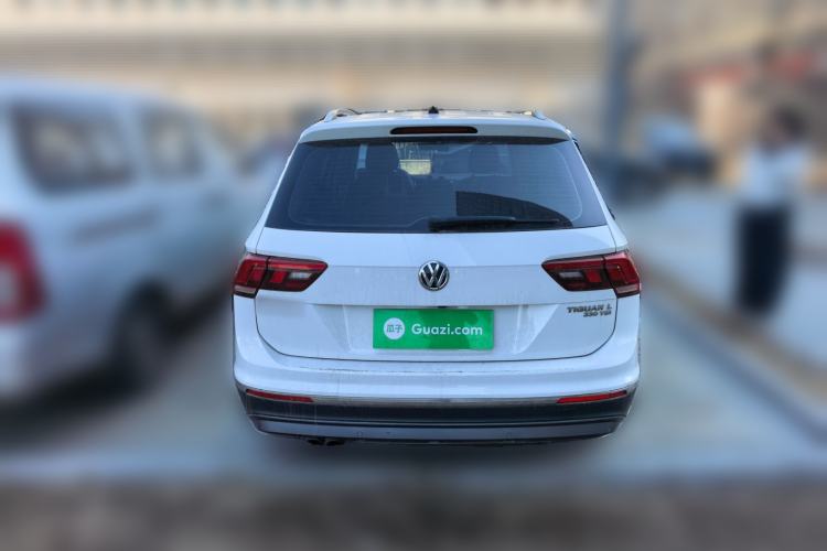 Used Volkswagen Tiguan L 2017 330TSI Automatic Two-Wheel Drive Luxury Edition Rear