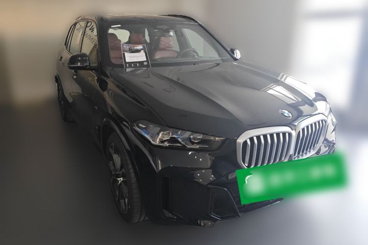 Used BMW X5 2023 xDrive 40Li Luxury Edition M Sport Night Vision Package Exterior 2