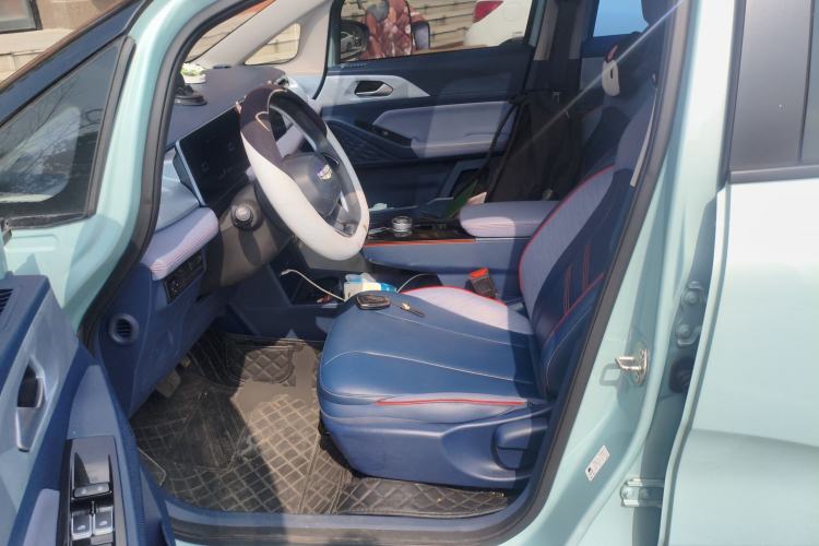 Used Geometry E Firefly 2022 401 km Linglong Tiger 4 Seats