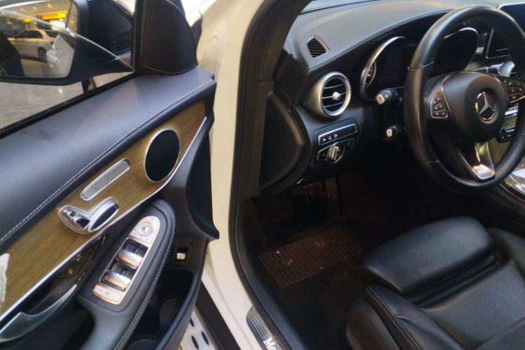 Used Mercedes-Benz GLC Coupe 2019 GLC 260 4MATIC Coupe SUV