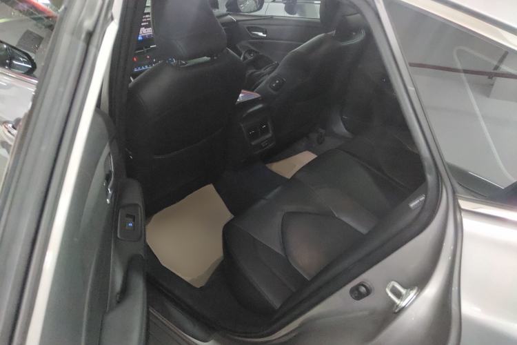 Used Toyota Avalon 2023 2.0L Luxury Edition
