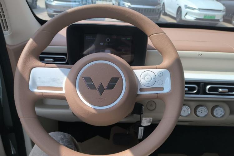 Used Wuling Hongguang MINIEV 2024 3rd Generation 215km Youth Edition Interior 2