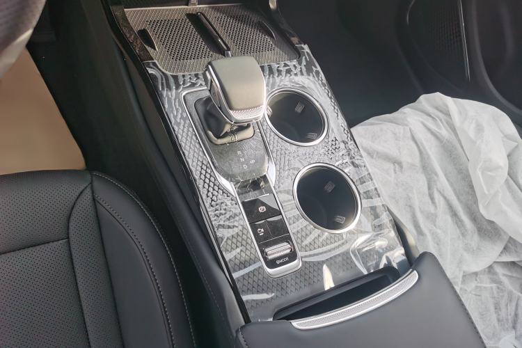 Used Hongqi HS3 PHEV 2024 PHEV 115km Jingwei Edition
