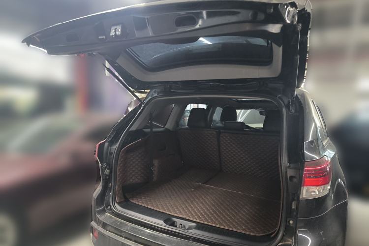 Used Toyota Highlander 2018 2.0T Four-Wheel Drive Luxury Edition 7 Seats China V Emission Standard
