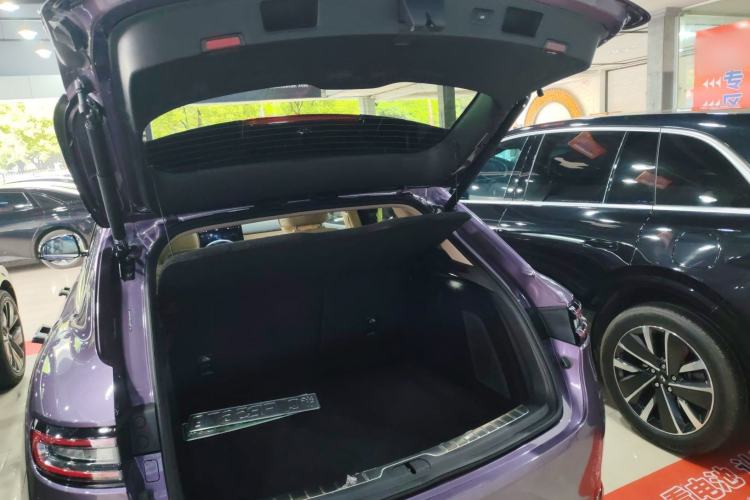 Used Hima AITO M5 2025 Extended-Range Ultra All-Wheel-Drive Version Trunk