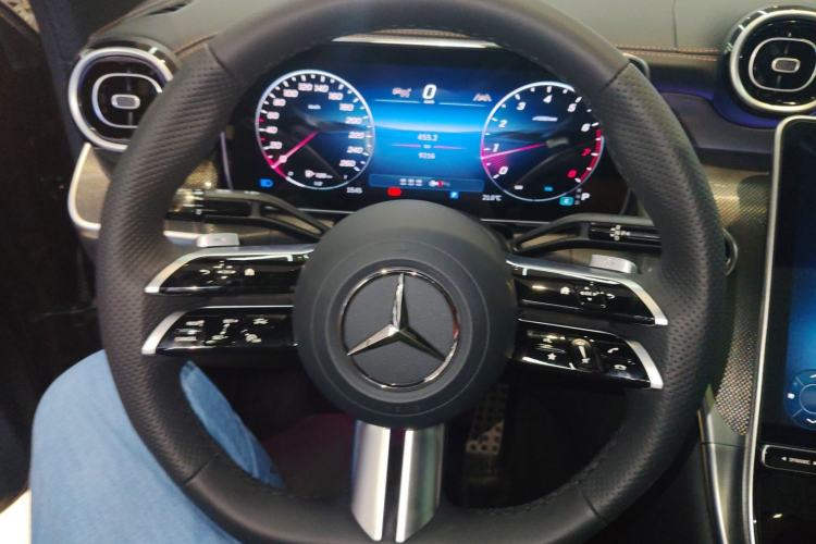 Used Mercedes-Benz GLC Coupe 2025 GLC 260 4MATIC Coupe SUV Steering Wheel