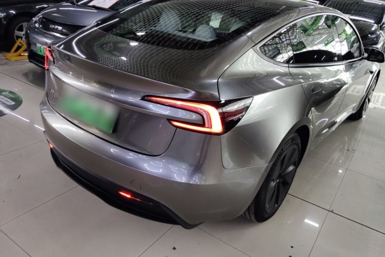 Used Tesla Model 3 2023 Long-Range All-Wheel-Drive Version
