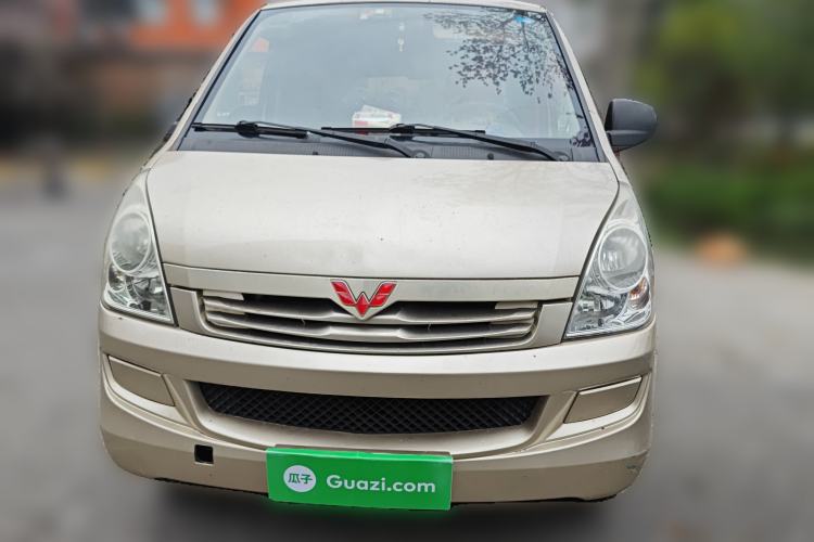 Used Wuling Rongguang 2014 1.2L S Base Model
