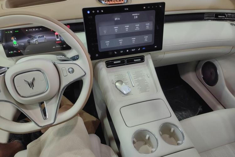 Used VOYAH FREE 2025 Model FREE+ Four-Wheel-Drive Qiankun Edition