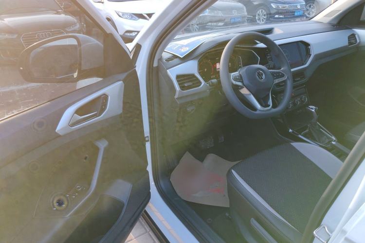 Used Volkswagen Tacqua 2021 200TSI DSG JoyConnect Edition