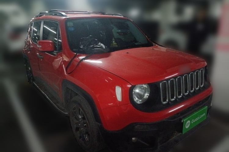 Used Jeep Renegade 2017 180T Manual Kinetic Edition Front Right 45 Deg