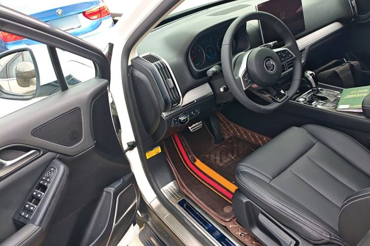 Used BYD Tang 2018 2.0T Automatic SmartConnect Luxury 7-Seater China V Emission Standard