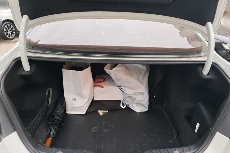 Used BMW 5 Series 2014 525Li Luxury Design Package
