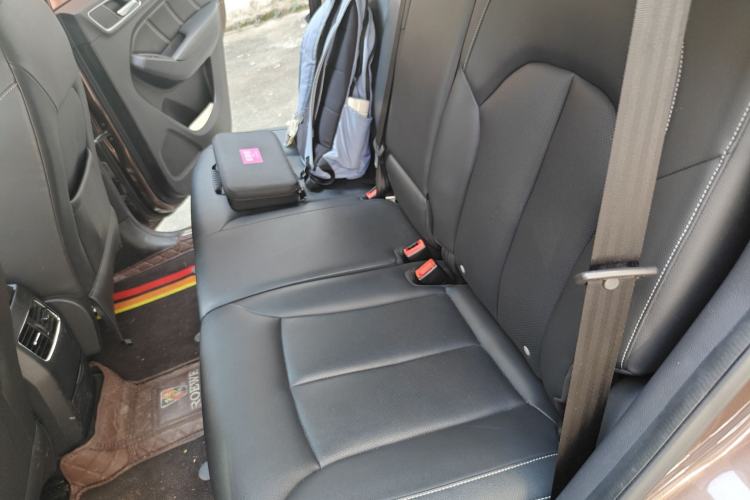 Used Roewe RX5 2018 20T Two-Wheel Drive Automatic Internet Smart Luxury Edition
