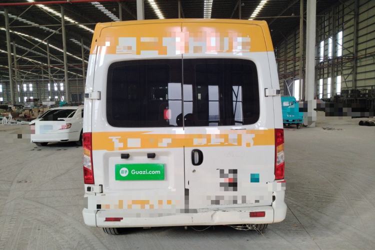 Used SAIC MAXUS Xintu V80 2023 2.0T Manual Classic Aoyuntong Long Wheelbase Mid-Height 6/7/8/9-Seater