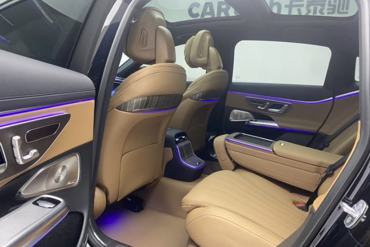 Used Mercedes-Benz E-Class 2025 Facelift E 300 L Luxury Edition Interior 3