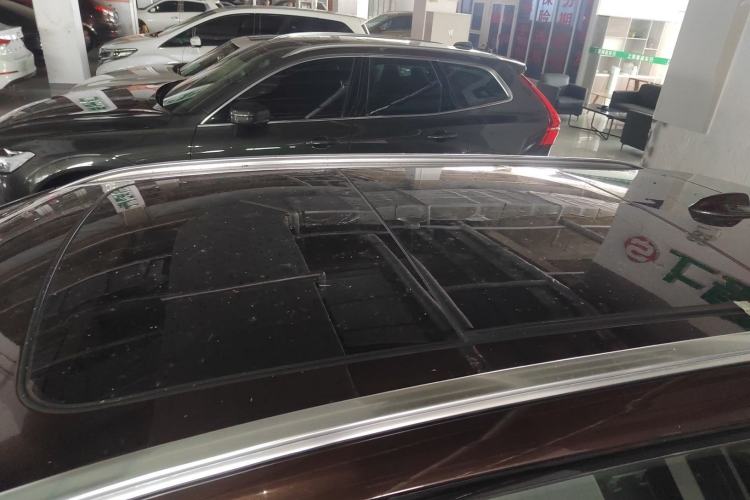 Used Volvo V90 2017 Cross Country T5 AWD Prestige Edition Roof