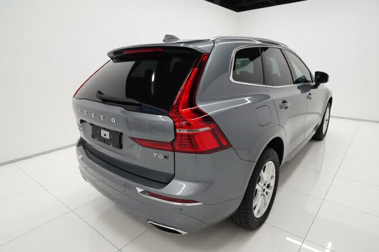 Used Volvo XC60 2021 T5 4x4 Smart Luxury Edition Rear Right 45 Deg