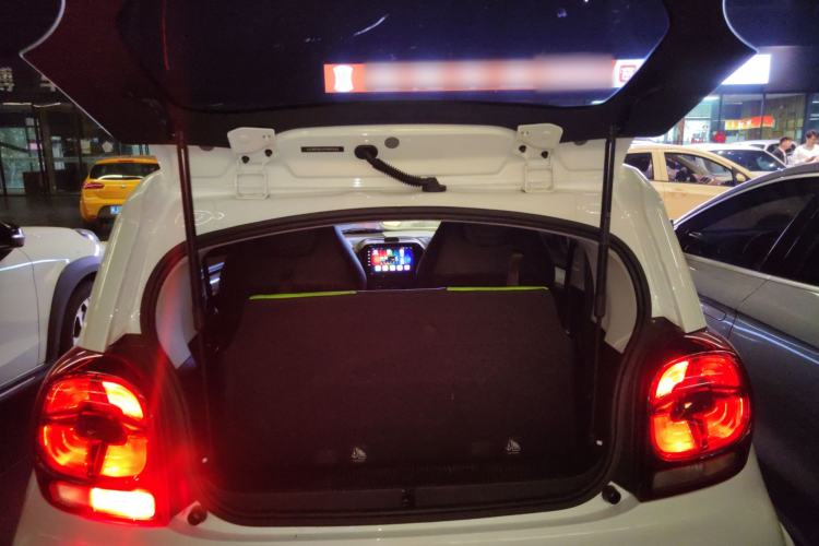 Used Roewe Clever 2021 302 km New Four-Seater Super-Efficient Version Trunk