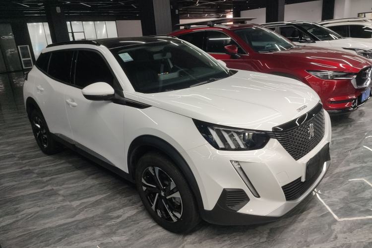 Used Peugeot 2008 2022 230THP THE ONE Front Right 45 Deg