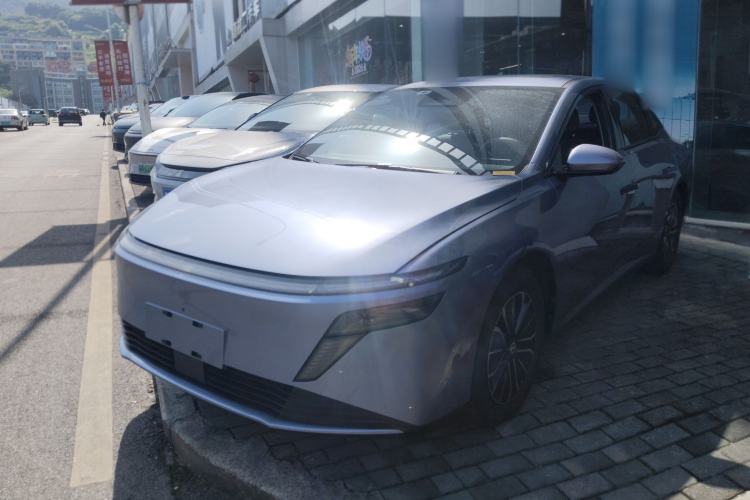 Used Nissan N6 2026 Model 180 Max