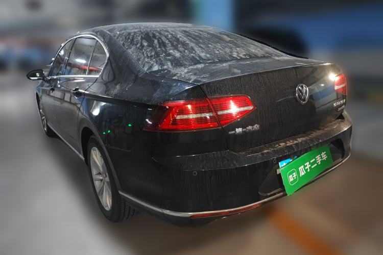 Used Volkswagen Magotan 2017 330TSI DSG Leading Model
