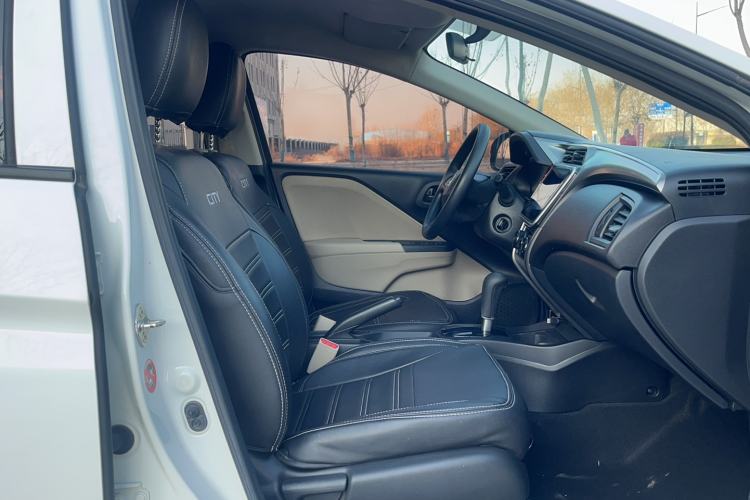 Used Honda City 2015 1.5L CVT Comfort Version
