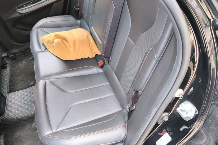 Used CHANGAN UNI-V 2023 1.5T Prestige Model
