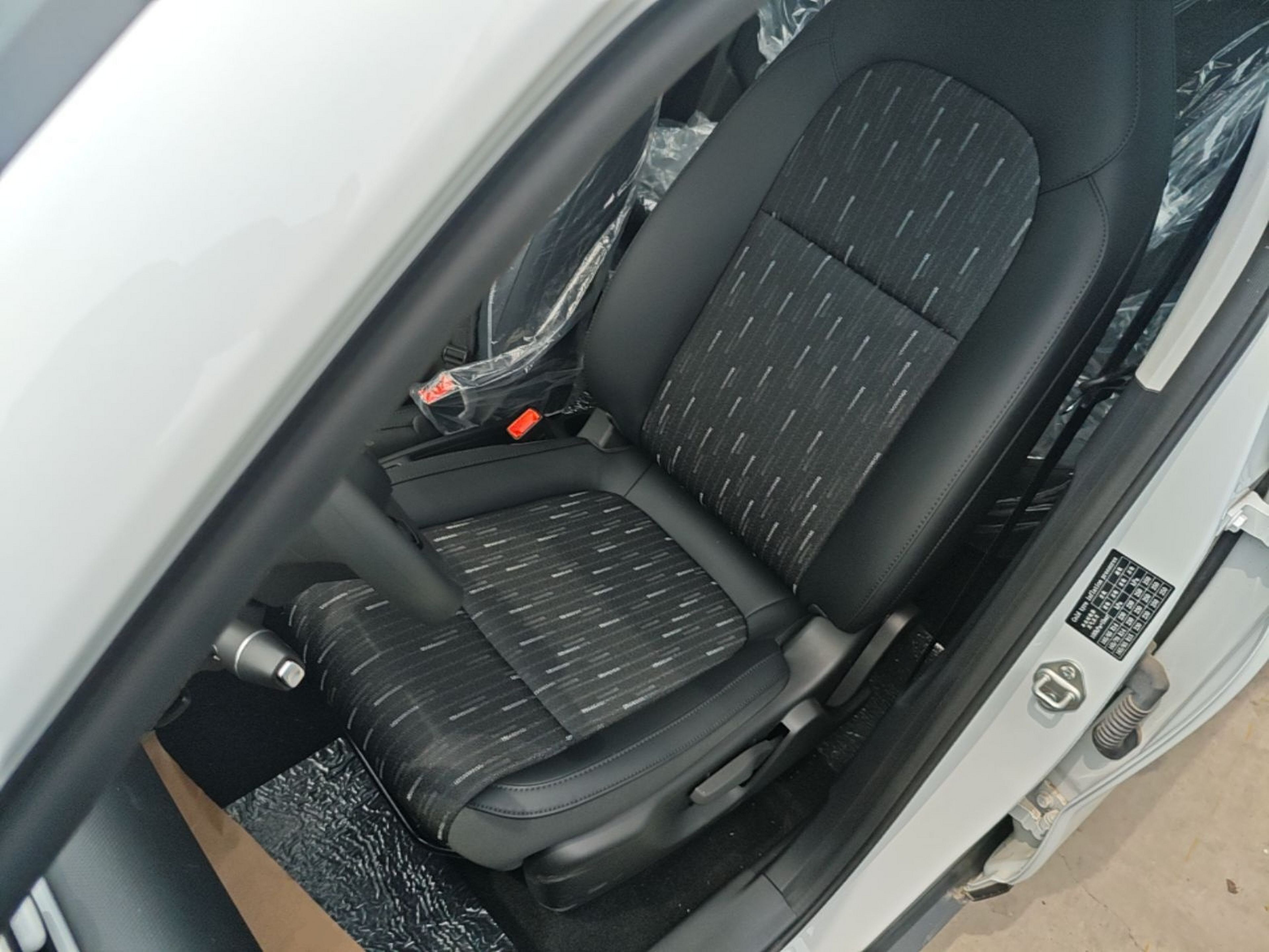 Vordere Reihe im Auto