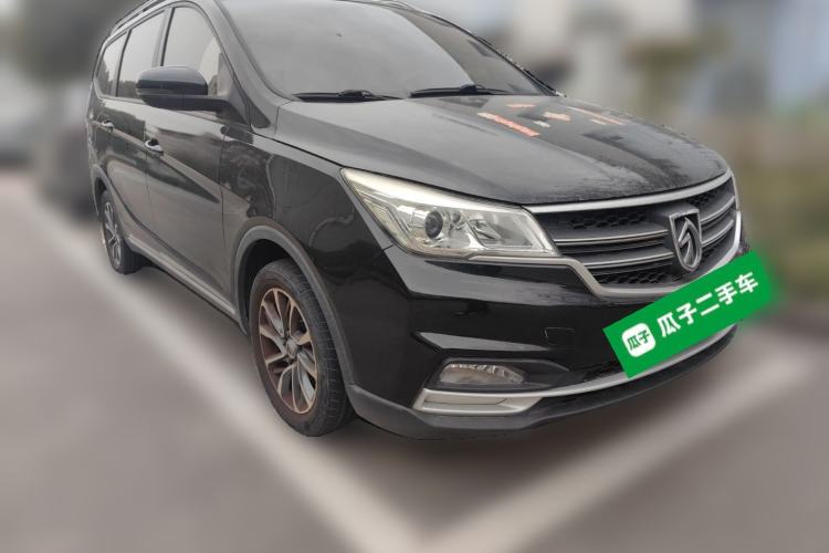 Used Baojun 730 2019 1.5L Manual Fashion Model 7-seater National V
