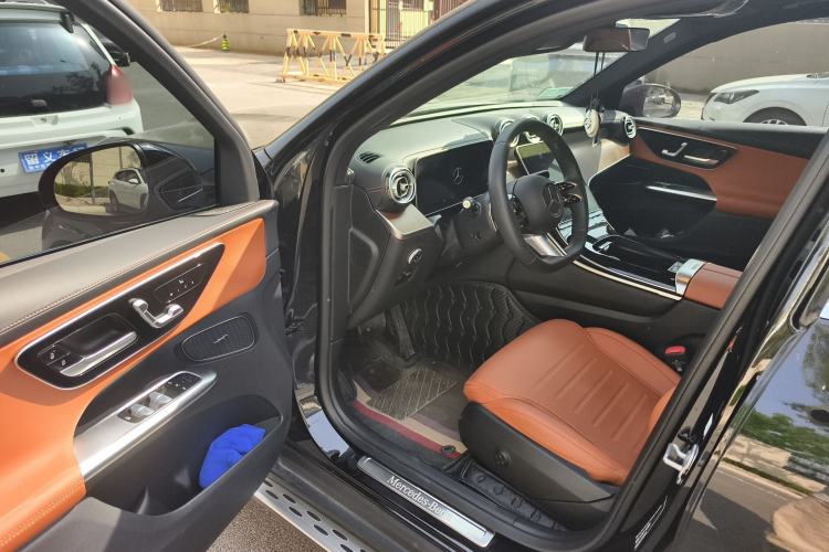 Used Mercedes-Benz GLC 2024 Refreshed GLC 300 L 4MATIC Dynamic Version 5 Seats