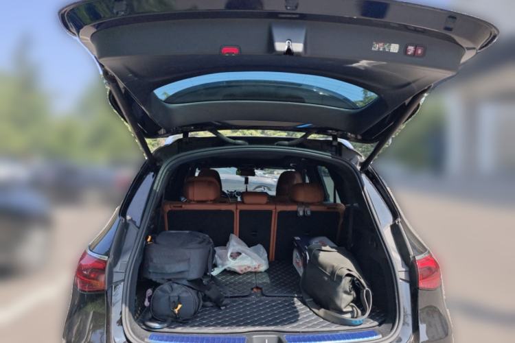 Used Mercedes-Benz GLC 2023 GLC 300 L 4MATIC Dynamic 7-Seater Trunk