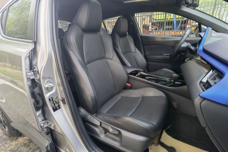 Used Toyota IZOA 2020 2.0L Yichi Version Right Front Seat