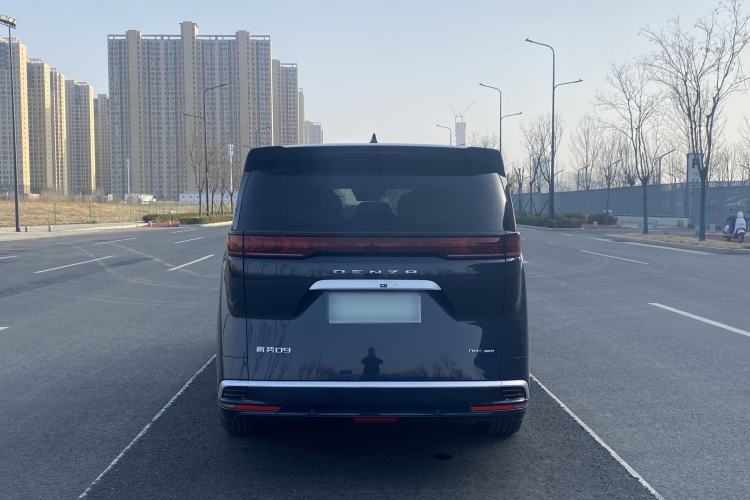 Used Denza D9 2024 DM-i 980 Four-Wheel Drive Flagship Model