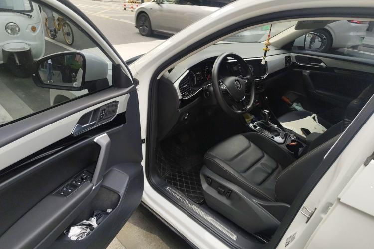 Used Volkswagen Tayron 2020 280TSI Two-Wheel Drive Luxury Connect Edition Driver Seat