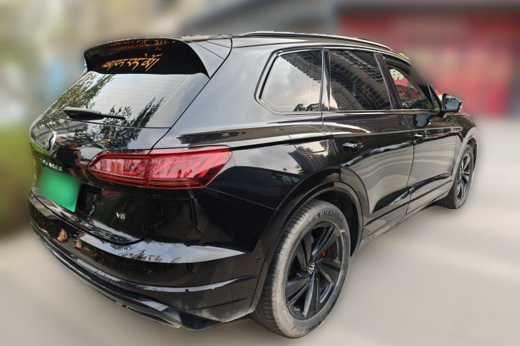 Used Volkswagen Touareg 2022 3.0 TSI Luxury Edition Black Diamond Sport Package
