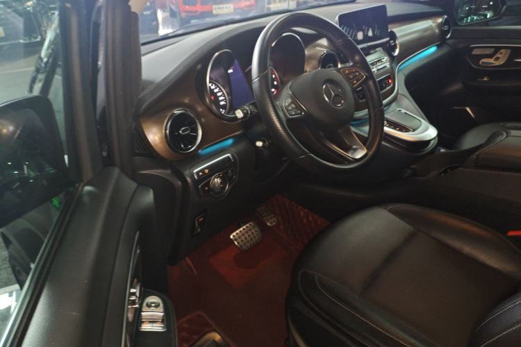 Used Mercedes-Benz V-Class 2020 V 260 L Long-wheelbase Luxury Edition