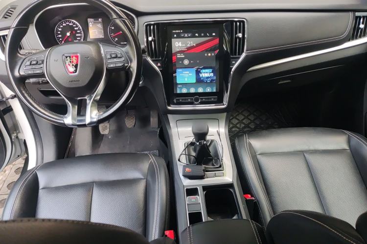 Used Roewe RX5 2018 20T Two-Wheel Drive Manual Internet Smart Edition
