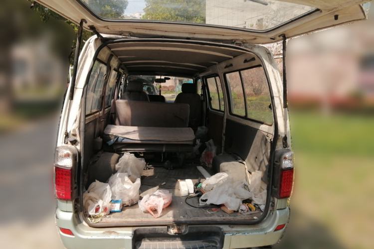 Used Jinbei Hiace 2011 2.0L 5th Generation Kuaiyunwang Standard Version 4G19 Trunk