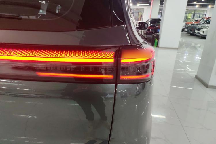 Used Chery Tiggo 8 PLUS 2025 290TGDI DCT Prestige 5-Seater Right Rear Taillight