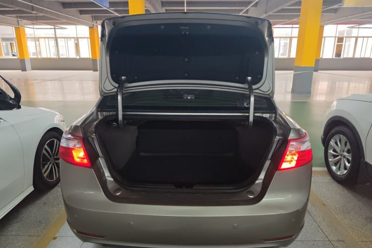 Used Haima Fumei 2013 Sedan 1.6L Manual Fashion Edition