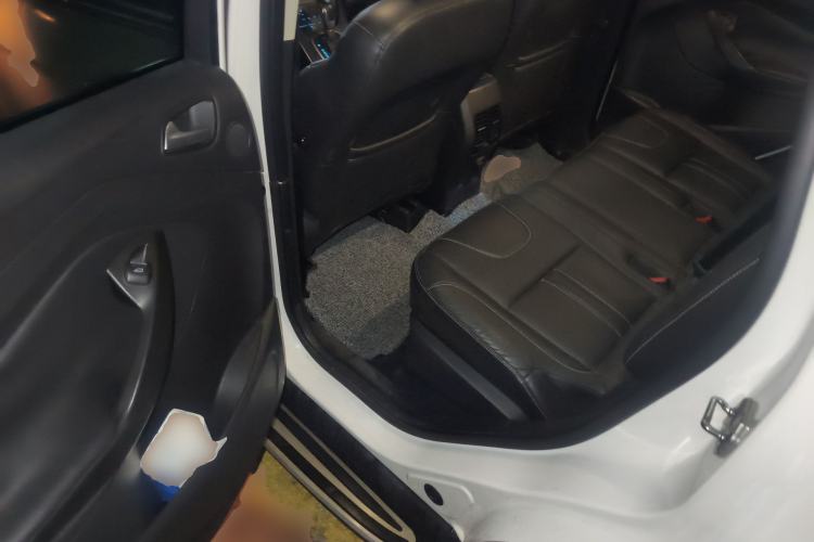 Used Ford Kuga 2015 2.0L GTDi Four-Wheel-Drive Sport Model