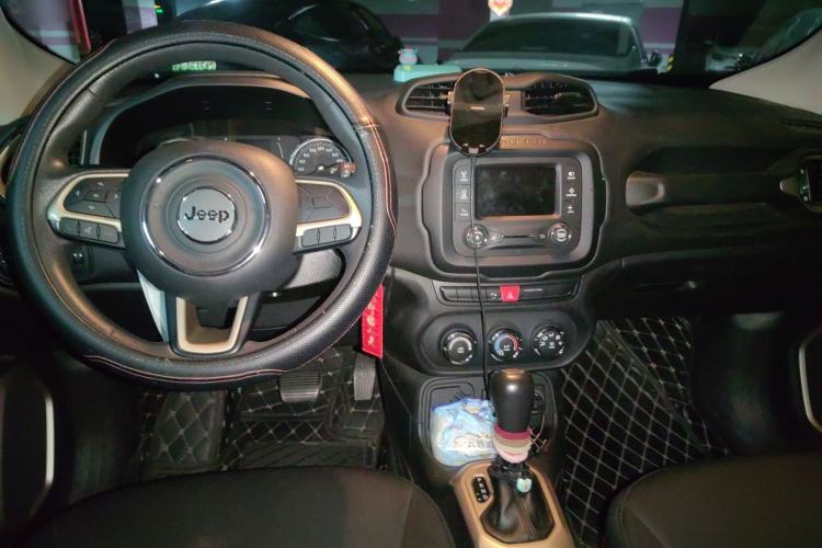 Used Jeep Renegade 2017 180T Automatic High-Energy Version