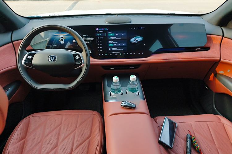 Used CHANGAN CS75 PLUS 2025 4th Generation UItra 2.0T New Blue Whale Smart Intelligent Powertrain Version
