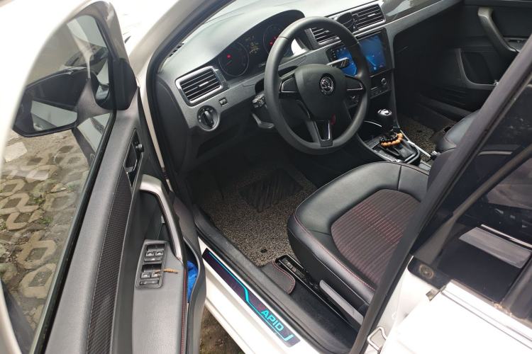 Used Skoda Rapid Spaceback 2016 Revised 1.6L Automatic Smart Drive Version
