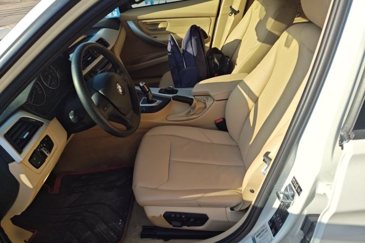 Used BMW 3 Series 2013 320i Sport Edition Left Front Seat