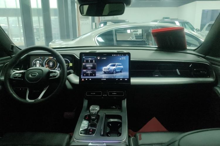 Used GAC Trumpchi GS8 2022 Linghang Series 2.0 TGDI Two-Wheel-Drive Luxury Smart Connectivity Version (7 Seats)