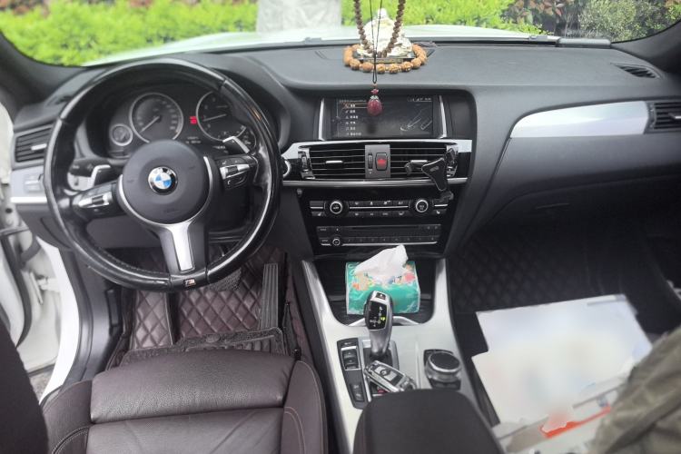 Used BMW X4 2016 xDrive20i M Sport Edition Center Console