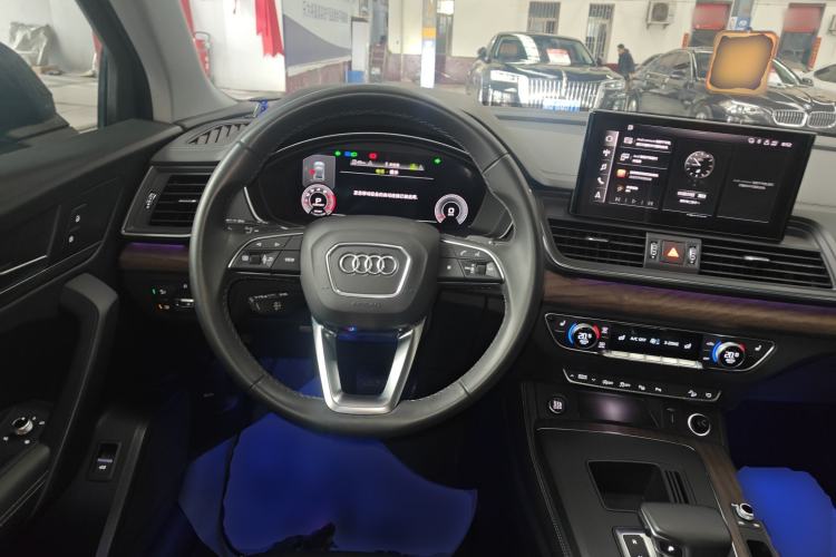 Used Audi Q5L 2022 40T Luxury Elegant Model Steering Wheel
