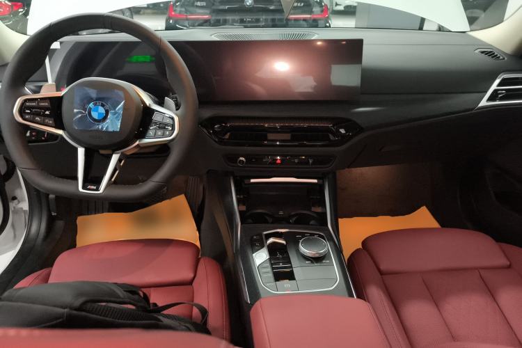 Used BMW 3 Series 2025 325Li M Sport Package Center Console